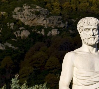 Estatua de Aristoteles en Estagira
